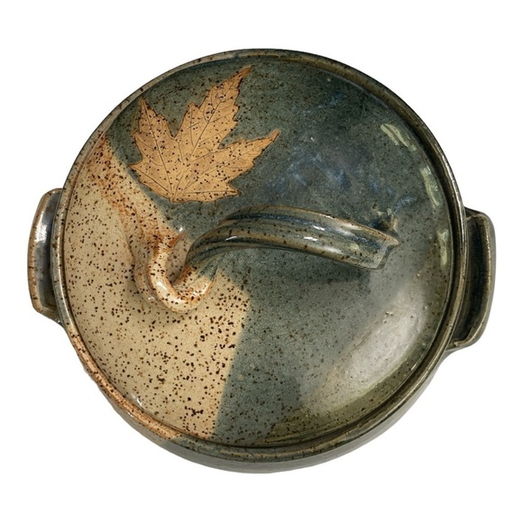 Pamela- Kohler- Camp Art Pottery
Casserole Dish W/ Lid Leaf Design Signed - Picture 6 of 16